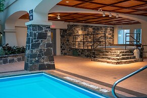 Rundlestone Lodge