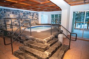 Rundlestone Lodge