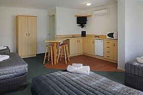 Warwick Vines Motel