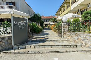 Sun Rise Hotel