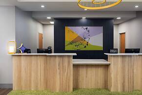 Spark by Hilton Guelph