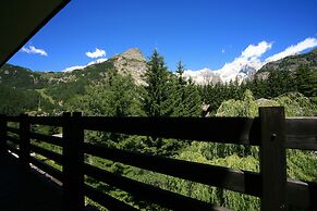 Hotel Les Jumeaux Courmayeur