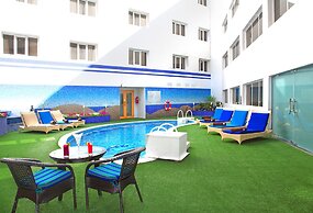 Ramada by Wyndham Qurum Beach