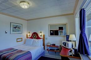 Land's End Resort
