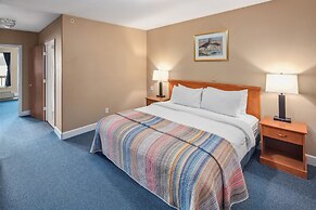 Land's End Resort