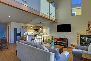 Land's End Resort