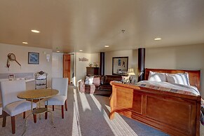 Land's End Resort