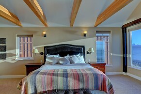 Land's End Resort