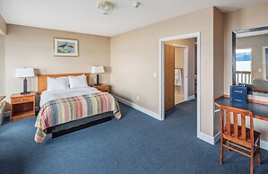 Land's End Resort