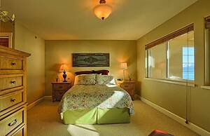 Land's End Resort