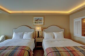 Land's End Resort