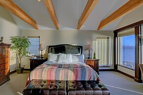 Land's End Resort