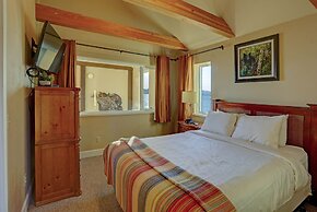 Land's End Resort