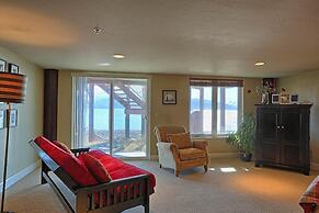 Land's End Resort