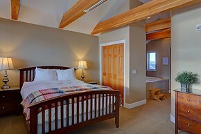 Land's End Resort