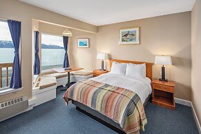 Land's End Resort