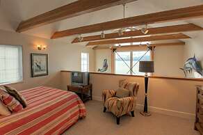 Land's End Resort