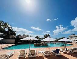 Sapphire Beach Club Resort