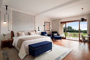 The St. Regis Mardavall Mallorca Resort