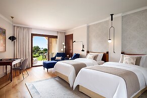 The St. Regis Mardavall Mallorca Resort