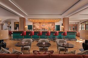 The St. Regis Mardavall Mallorca Resort