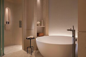 The St. Regis Mardavall Mallorca Resort