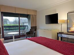 Sunday Box Hill Burford Bridge Hotel