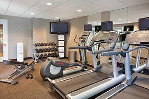 Cambridge Suites Mississauga