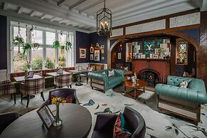 Lindeth Howe Hotel