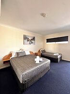 Boulevard Lodge