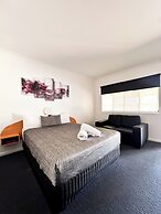 Boulevard Lodge