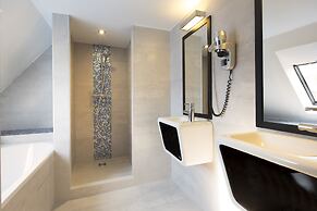 Hôtel R. Kipling by Happyculture