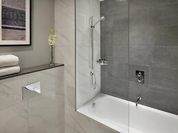 Mövenpick Hotel & Apartments Bur Dubai
