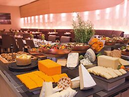 Mövenpick Hotel & Apartments Bur Dubai