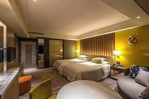 Phoenix Seagaia Ocean Tower