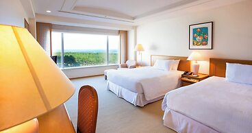 Phoenix Seagaia Ocean Tower
