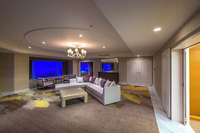 Phoenix Seagaia Ocean Tower