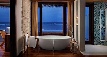 Sandals Royal Caribbean - ALL INCLUSIVE Couples Only