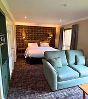 Waterloo Hotel Lodge