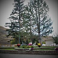 Canadas Best Value Desert Inn & Suites Cache Creek