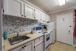 Canadas Best Value Desert Inn & Suites Cache Creek