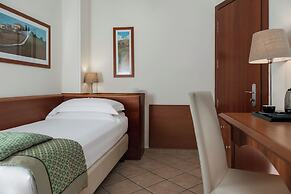 Hotel Athena