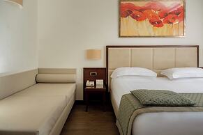 Hotel Athena