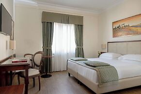 Hotel Athena