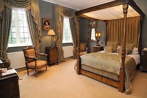 Ye Olde Bell Hotel & Spa