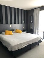 New Hotel De Lives