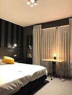New Hotel De Lives