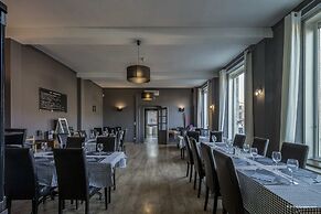 New Hotel De Lives