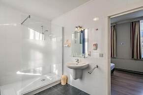 New Hotel De Lives