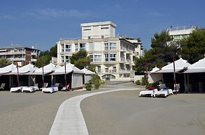 Hotel Petit Palais